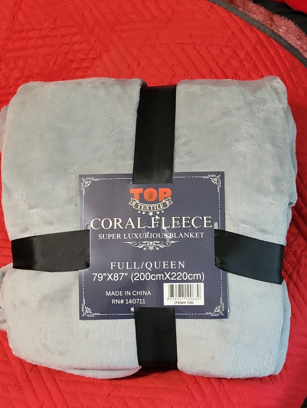 Coral Fleece Blanket — Light Gray, Full/Queen